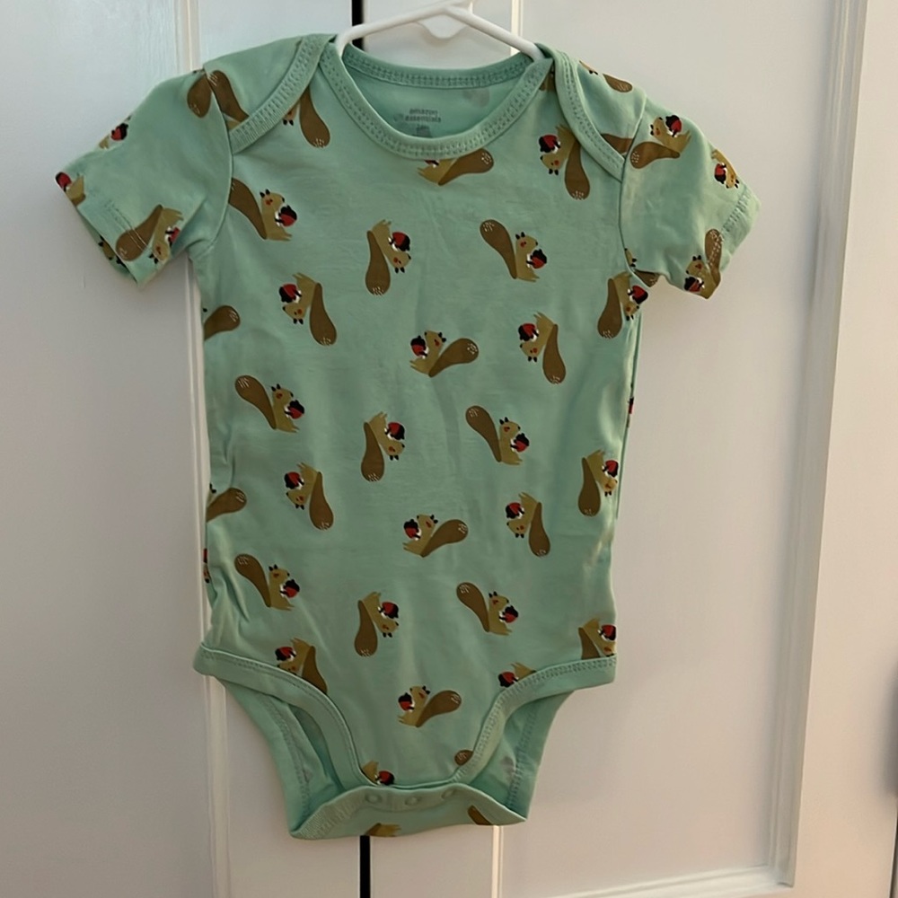 NWOT Size 24M Amazon Essentials Onesie